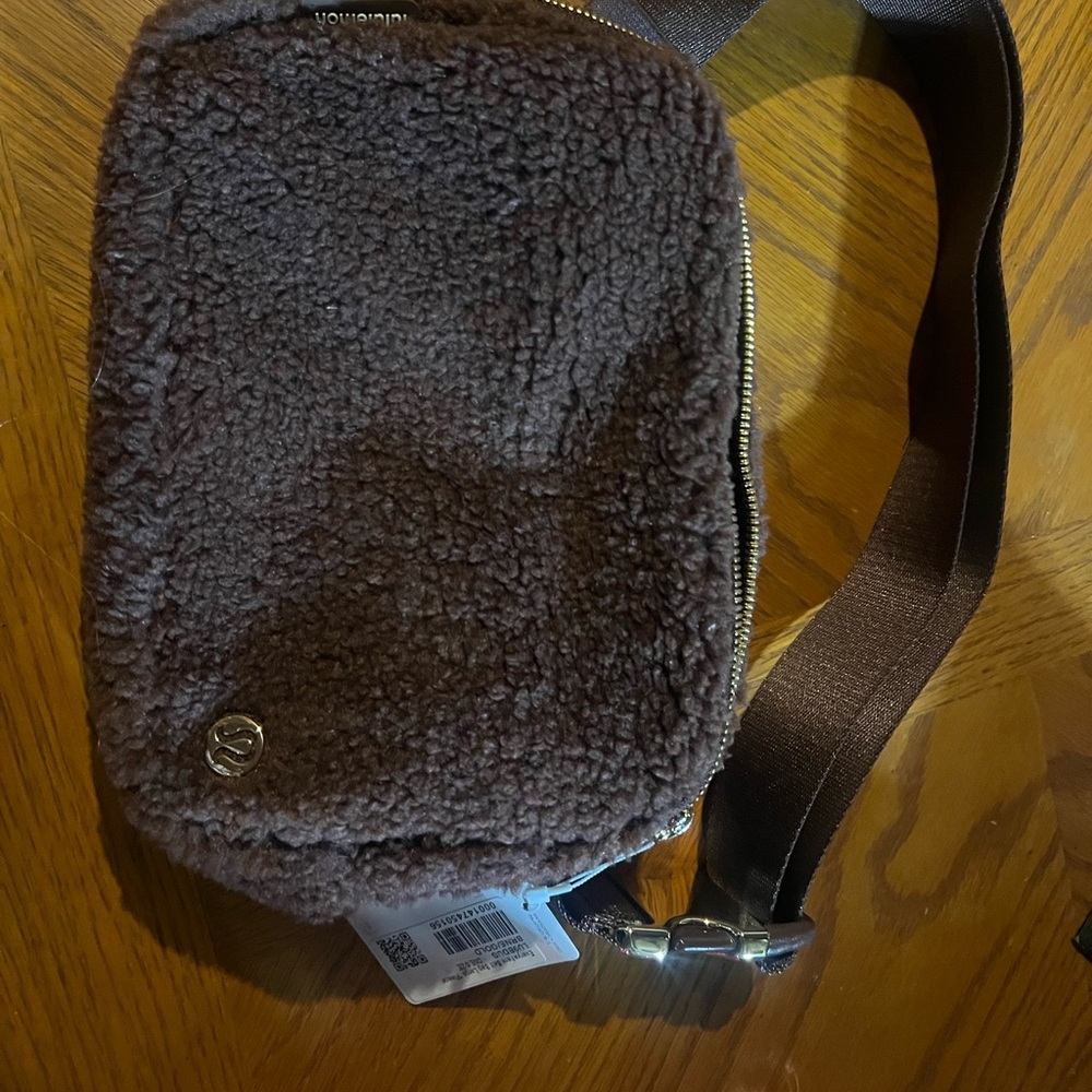Lululemon Sherpa  bag cross bag brown